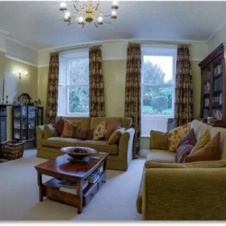 Powe House Bed & Breakfast