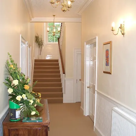 Powe House 住宿加早餐酒店 4*